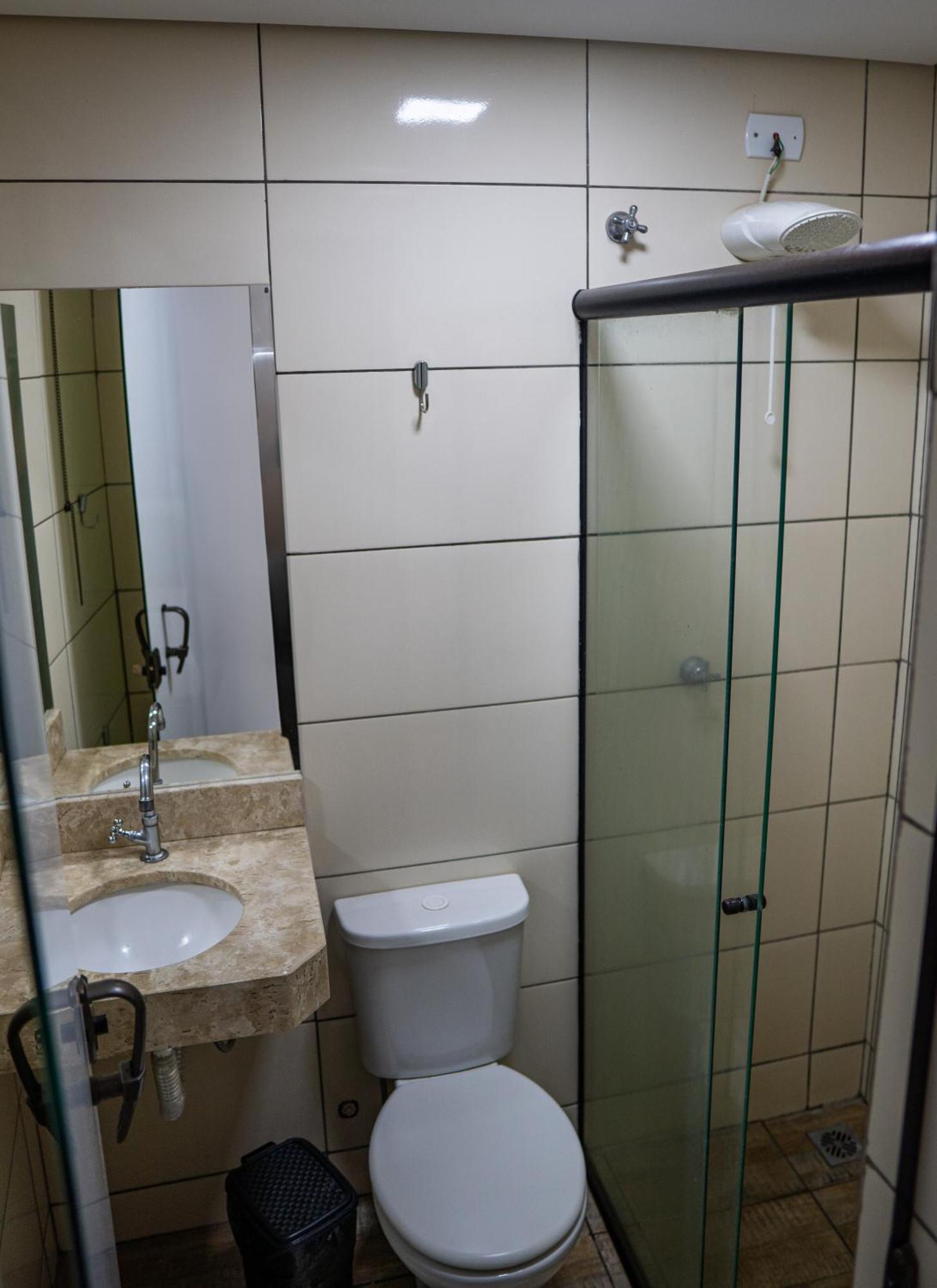 Hotel Nixon Proximo, Rodoviaria, Prefeitura E A Matriz Central Itai  Екстер'єр фото