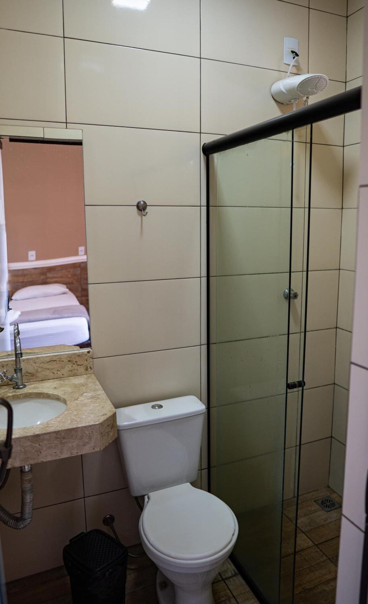 Hotel Nixon Proximo, Rodoviaria, Prefeitura E A Matriz Central Itai  Екстер'єр фото