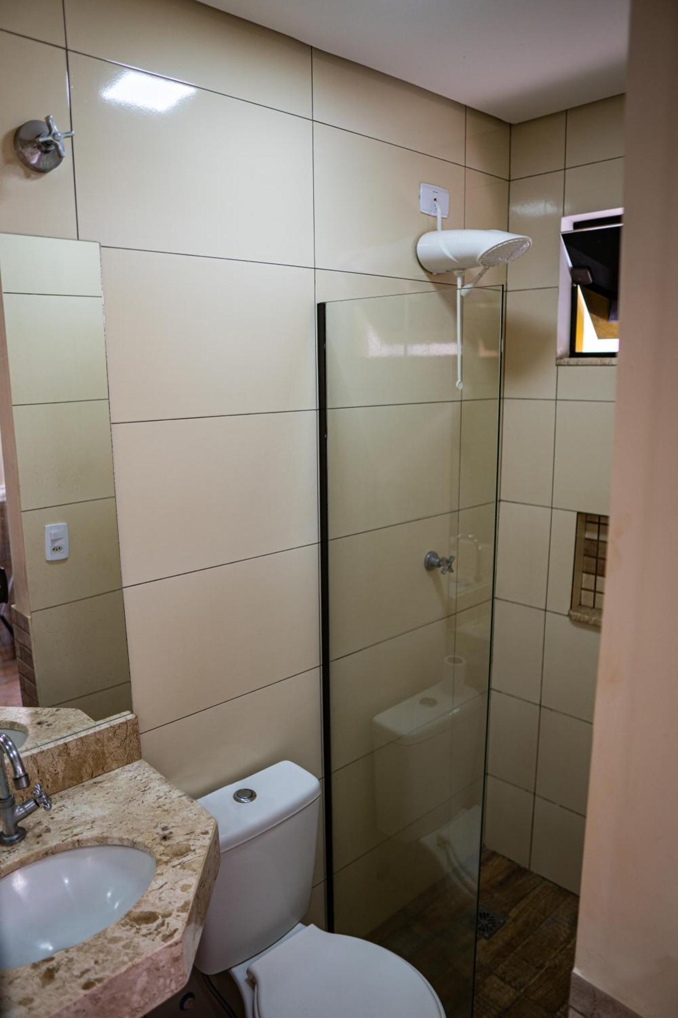 Hotel Nixon Proximo, Rodoviaria, Prefeitura E A Matriz Central Itai  Екстер'єр фото