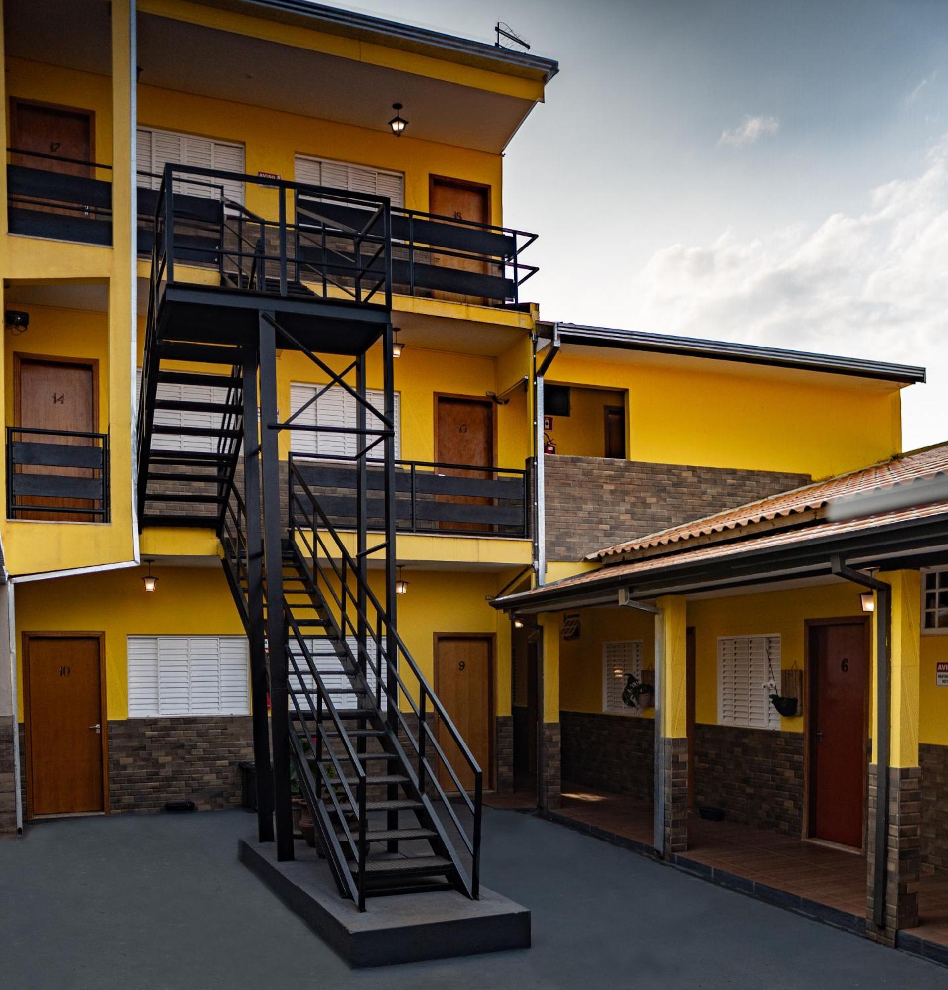 Hotel Nixon Proximo, Rodoviaria, Prefeitura E A Matriz Central Itai  Екстер'єр фото
